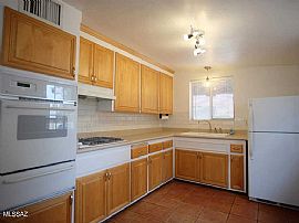 1726 E Glenn St, Tucson, Az 85719 in Tucson, AZ (Photo 4 of 9)