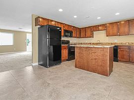 13214 N 37th Way, Phoenix, Az 85032 in Phoenix, AZ (Photo 3 of 12)