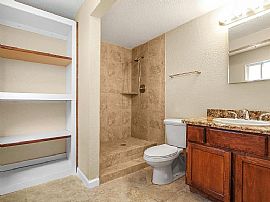 13214 N 37th Way, Phoenix, Az 85032 in Phoenix, AZ (Photo 8 of 12)