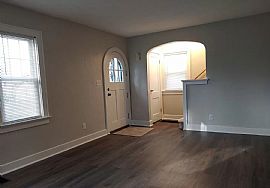 Conveniently Located Just Blocks From The State Street Corridor in Fort Wayne, IN (Photo 3 of 3)