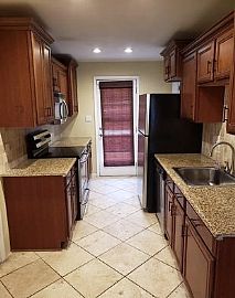 3 Bdr/2 Bth with Detached Bonus Room.  in Tampa, FL (Photo 8 of 8)