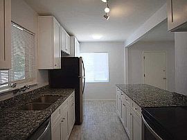 1241 E Lester St, Tucson, Az 85719 in Tucson, AZ (Photo 8 of 12)