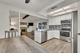 Adorable Home in Sacramento, CA (Photo 11 of 12)