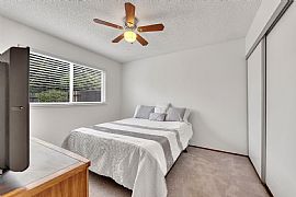 Adorable Home in Sacramento, CA (Photo 6 of 12)