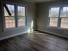 2509 W Prien Lake Rd, Lake Charles, La in Lake Charles, LA (Photo 2 of 6)