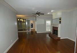 713 Highland Manor Ct, Hoover, Al 35226 in Hoover, AL (Photo 2 of 5)