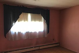 Charming Home in Trenton, NJ (Photo 9 of 10)