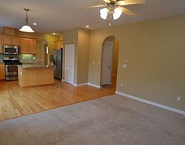 15428 84th Ave E, Puyallup, Wa 98375   Fantastic House in Puyallup, WA (Photo 6 of 12)