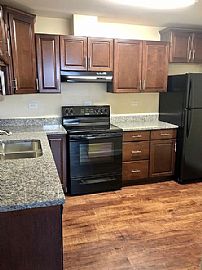 Check Out Our Charming Apartment  in Bensenville, IL (Photo 2 of 6)