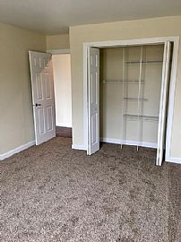 Check Out Our Charming Apartment  in Bensenville, IL (Photo 5 of 6)