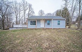 14220 Ridgewood Rd, Brookfield, Wi 53005 in Brookfield, WI