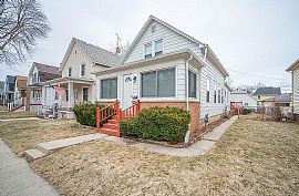 1529 Quincy Ave, Racine, Wi 53405 in Racine, WI