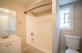 1529 Quincy Ave, Racine, Wi 53405 in Racine, WI (Photo 5 of 7)