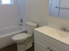 Nicely Updated 4bed/2bath Home Awaits a New Renter! in Salt Lake City, UT (Photo 4 of 5)