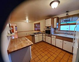 8522 Cost Ave, Clarksburg, Wv 26301 in Clarksburg, WV (Photo 5 of 9)