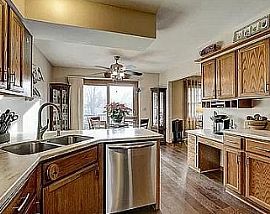 8601 W Forest Hill Ave #8603, Franklin, Wi 53132 in Franklin, WI (Photo 2 of 9)