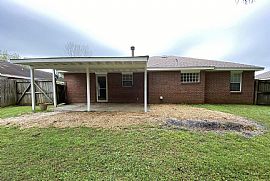 6917 Oak Side Dr, Montgomery, Al 36117 in Montgomery, AL (Photo 11 of 12)