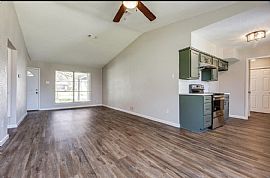 For Rent  in Dallas, TX (Photo 4 of 9)
