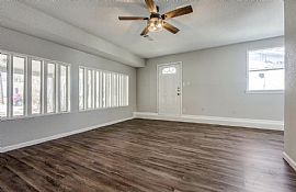 For Rent  in Dallas, TX (Photo 6 of 9)