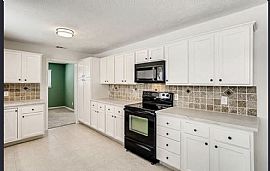 House For Rent  in Dallas, TX (Photo 5 of 11)