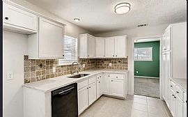 House For Rent  in Dallas, TX (Photo 6 of 11)