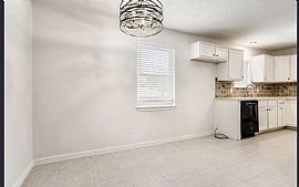 House For Rent  in Dallas, TX (Photo 8 of 11)