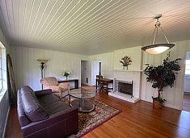 742 Valley St, Hoover, Al 35226 in Hoover, AL (Photo 9 of 10)