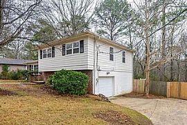 212 Sam Pate Dr, Birmingham, Al 35215 in Birmingham, AL (Photo 2 of 12)