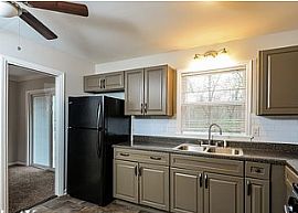 212 Sam Pate Dr, Birmingham, Al 35215 in Birmingham, AL (Photo 9 of 12)