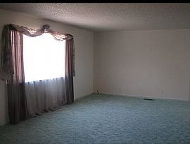 35 Granada St, Fernley, Nv 89408 in Fernley, NV (Photo 10 of 11)