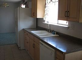 35 Granada St, Fernley, Nv 89408 in Fernley, NV (Photo 5 of 11)