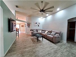 344 China Berry Cir, Davenport, Fl 33837 in Davenport, FL (Photo 4 of 12)