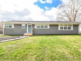 Beautiful House 3brm, 2bth For Rent in Indianapolis, IN