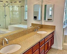 Comfortable 3 Bedroom House. 6633 Covewood St, Oak Park, Ca 913 in Oak Park, CA (Photo 3 of 10)