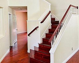 Comfortable 3 Bedroom House. 6633 Covewood St, Oak Park, Ca 913 in Oak Park, CA (Photo 4 of 10)