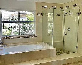 Comfortable 3 Bedroom House. 6633 Covewood St, Oak Park, Ca 913 in Oak Park, CA (Photo 5 of 10)