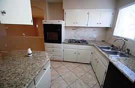 6008 N 61st Dr, Glendale, Az 85301 in Glendale, AZ (Photo 4 of 6)