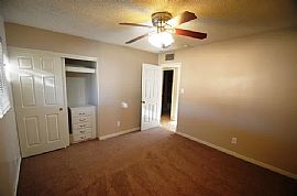 6008 N 61st Dr, Glendale, Az 85301 in Glendale, AZ (Photo 5 of 6)