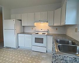 Nice 2 Bedroom Beautiful House. 767 16th St Sw, Loveland, Co 80 in Loveland, CO (Photo 5 of 9)