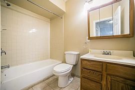 144 N 7th St Apt 3b, Allentown in Allentown, PA (Photo 4 of 5)
