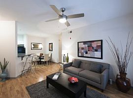 Charming Apartment in Atlanta, GA (Photo 5 of 5)