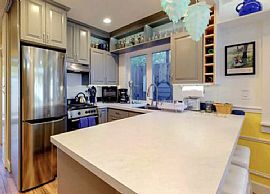 Beautiful One Bed  in Portland, OR (Photo 4 of 7)