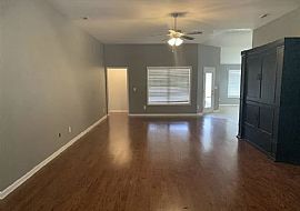 104 Bent Saddle St, Harvest, Al 35749 in Harvest, AL (Photo 2 of 9)