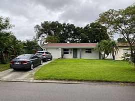 537 44th Ave N, Saint Petersburg, Fl 33703 in Saint Petersburg, FL