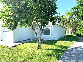 House For Rent - Florida  in Florida City, FL (Photo 10 of 12)
