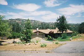 1 Ac. Sunny 3BR/2BA w/patio,fncd yard in Coarsegold, CA