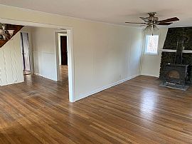 97 Old Middlesex Tpke, Old Saybrook, Ct 06475 in Old Saybrook, CT (Photo 6 of 11)