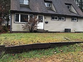 58 Huber St, New Britain, Ct 06053 in New Britain, CT (Photo 2 of 12)