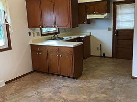 4 Mile Rd, Racine, Wi 53402 in Racine, WI (Photo 4 of 12)