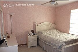 2931 Tanglewood Dr, Waukesha, Wi 53189 in Waukesha, WI (Photo 8 of 11)